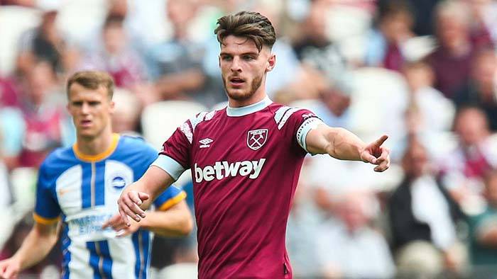 真正意义上的倒钩之王。很多其他球员所谓的倒钩其实...