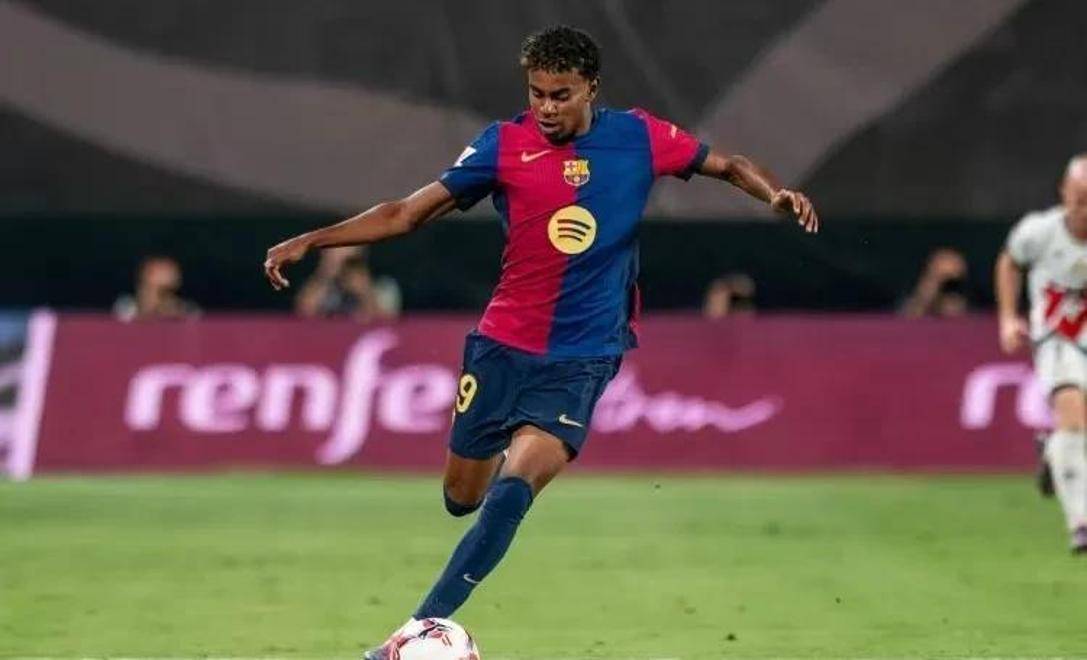 血性！韩国队球员挑衅拜合拉木，王博豪为队友出头撞倒挑事者