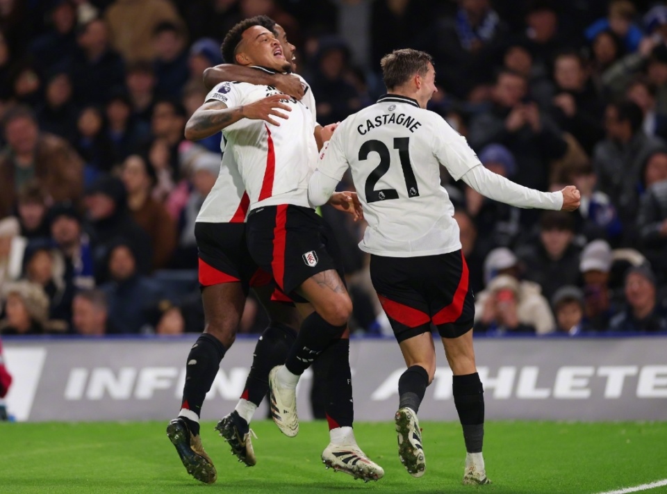 消息人士坚称利物浦正努力留住这位球星，而水晶宫则在为格伊转会红军后的未来做打算。