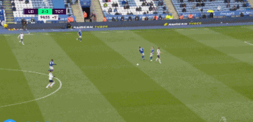 弗罗因德：球队展现了能量和韧性，我非常欣赏这样的胜利