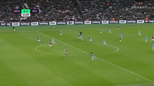 贝恩本场得到37分，并列NBA杯淘汰赛历史第三高分