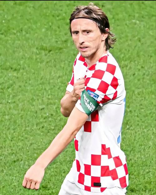 意甲：国际米兰状态回暖，科莫近期表现稳定