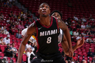 罗马诺：切尔西认为埃斯特旺是完美签约，愿笑着支付浮动条款